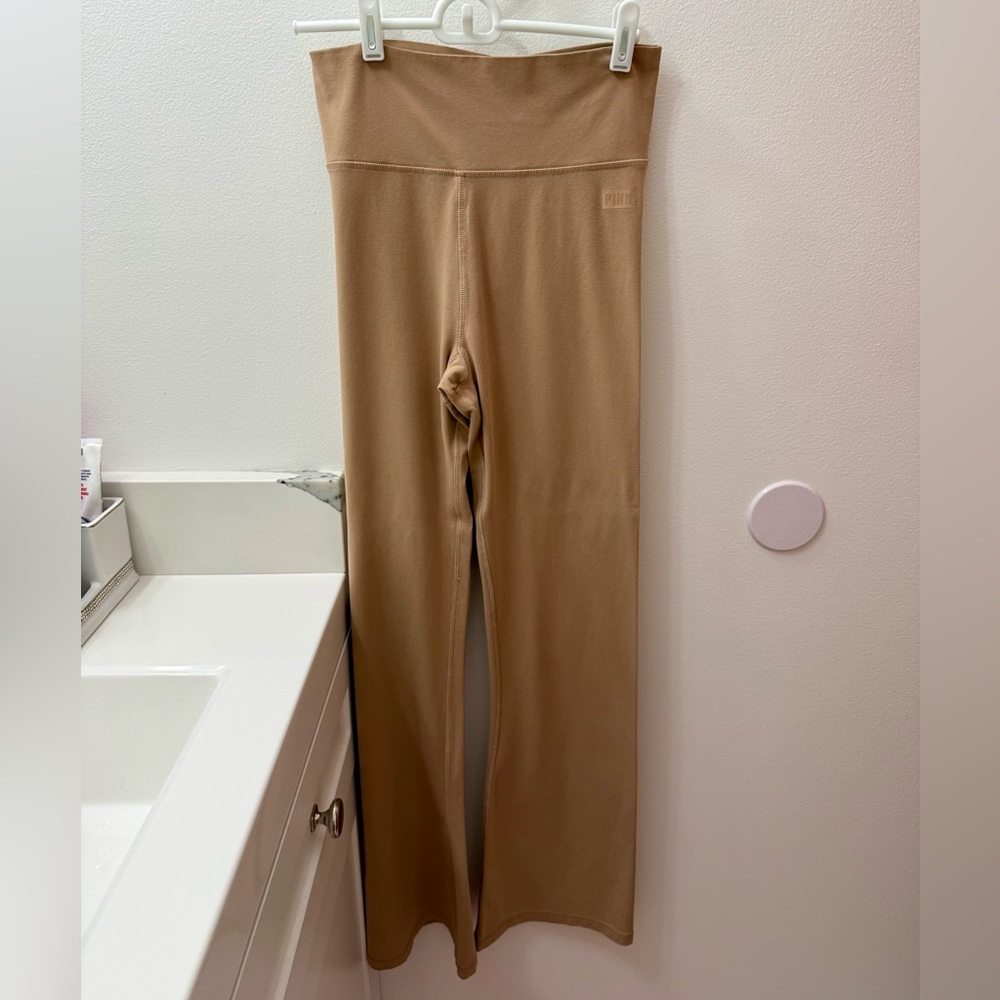 VS PINK Tan Yoga Flare Leggings Size Small (Pre-owned)